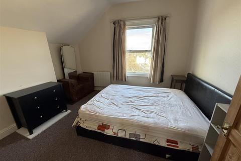 1 bedroom flat to rent, London Road, SW17