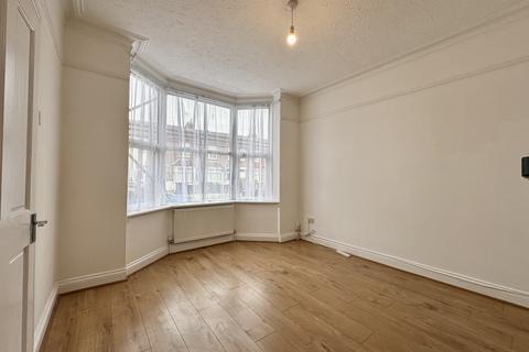 2 bedroom terraced house to rent, Forton Road, Gosport, PO12