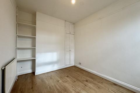 2 bedroom terraced house to rent, Forton Road, Gosport, PO12