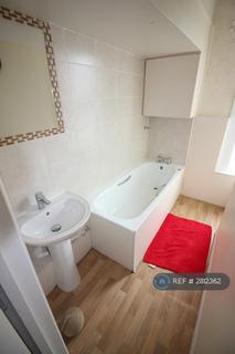 1 bedroom in a house share to rent, Croydon Road, London, SE20