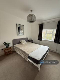 1 bedroom in a house share to rent, Avalon Road, London, W13