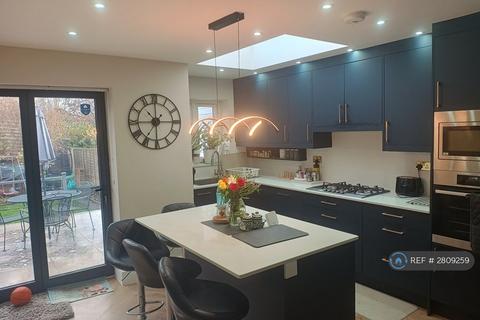 undefined, Rosebery Road, Hounslow, TW3