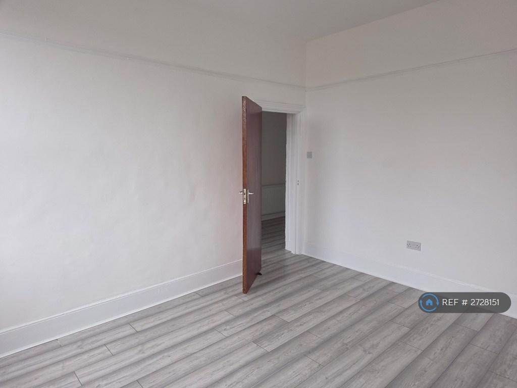 Double Bedroom 3