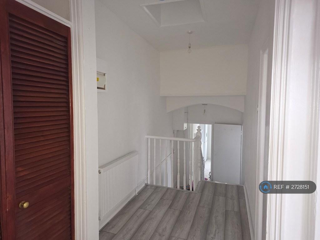 Hall 2