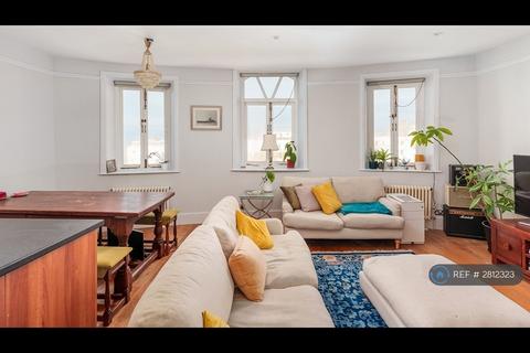 2 bedroom flat to rent, Brunswick Square, Hove, BN3