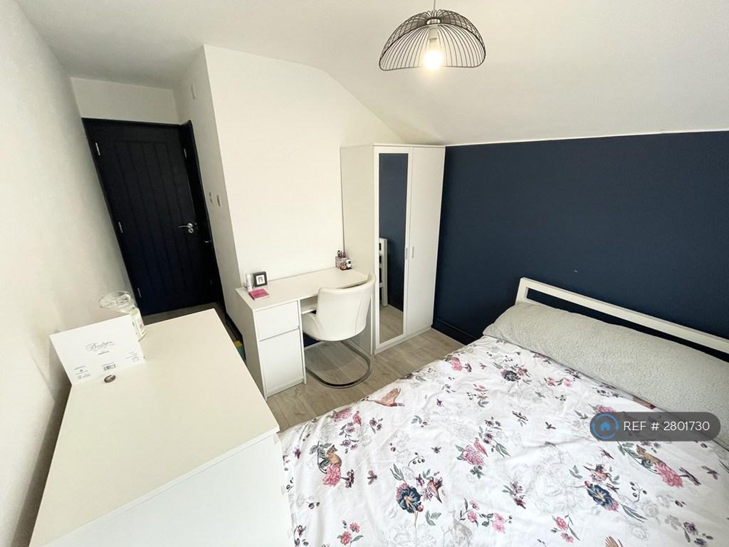 Double Bedroom
