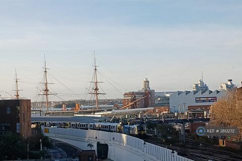 Studio to rent, Roundhouse, Portsmouth, PO1