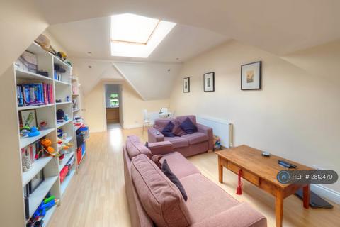 2 bedroom flat to rent, Christchurch Avenue, London, NW6