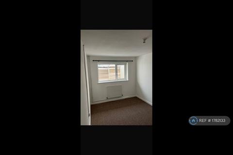 3 bedroom flat to rent, Beaumont Road, Cheltenham, GL51