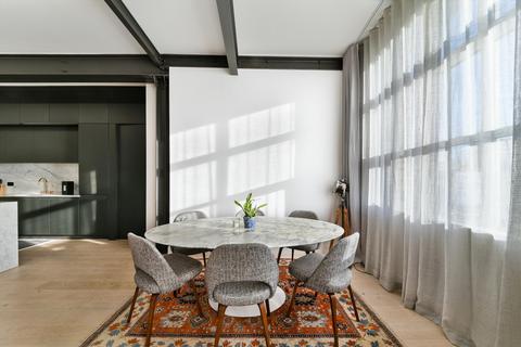 undefined, Mandeville Courtyard, 142 Battersea Park Road, London SW11