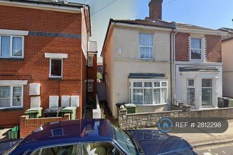 1 bedroom in a house share to rent, Pains Road, Southsea, PO5