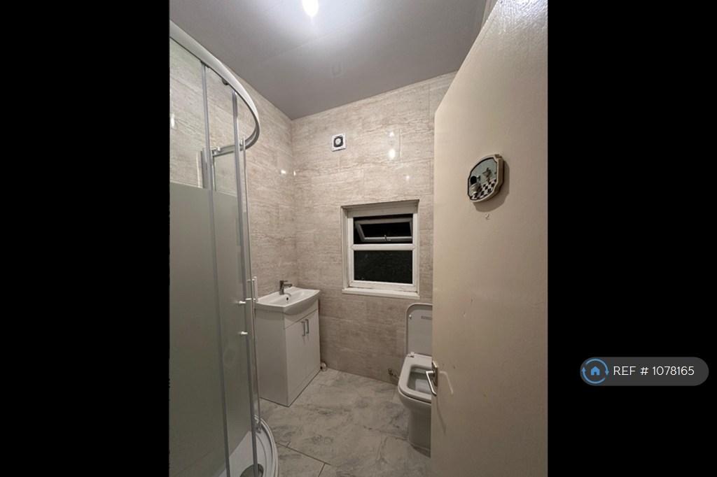 Upstairs Bathroom