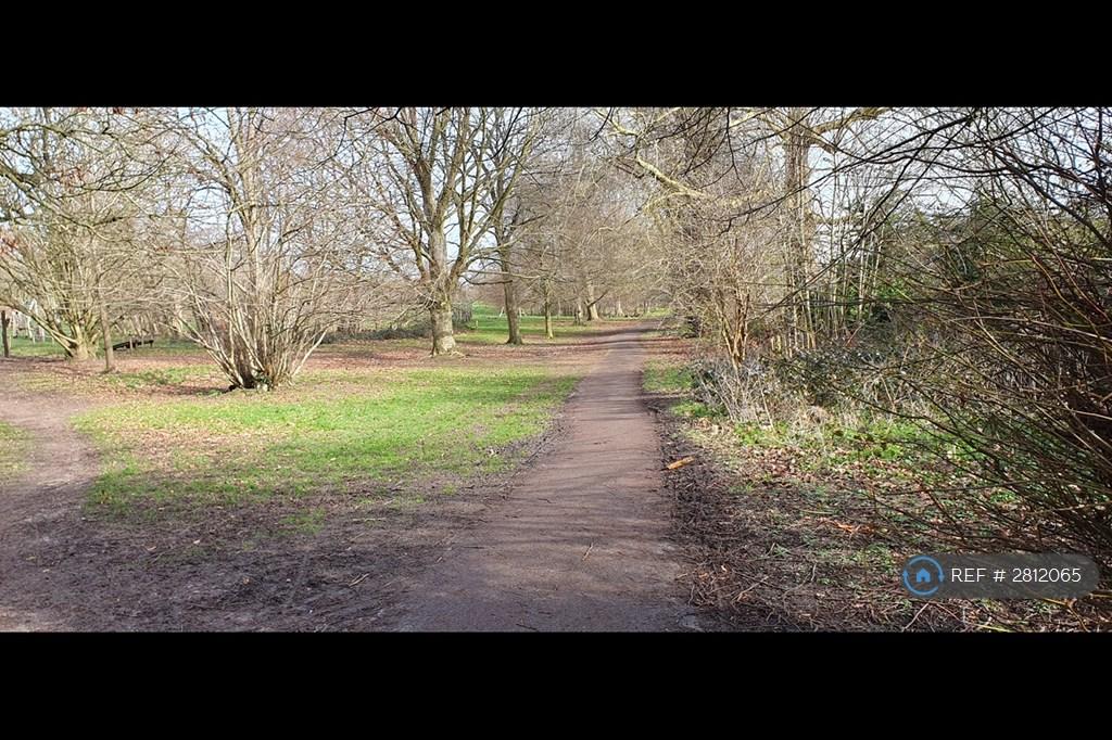Farnham Park
