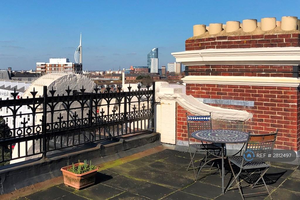 Communal Roof Terrace