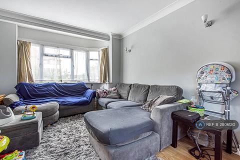 2 bedroom flat to rent, Alexandra Avenue, Harrow, HA2