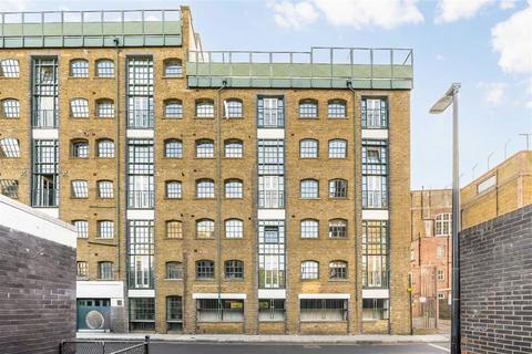 Deal Street, London E1