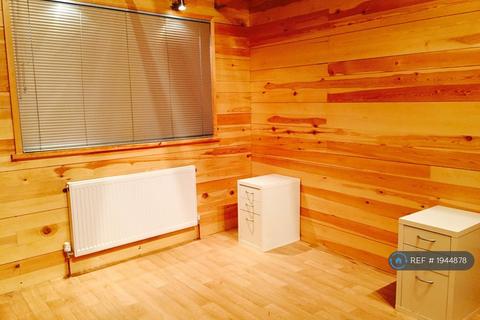 1 bedroom flat to rent, Cavendish Roan, London, N18