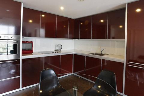 2 bedroom flat to rent, Walworth Road, Elephant and Castle, London, SE1