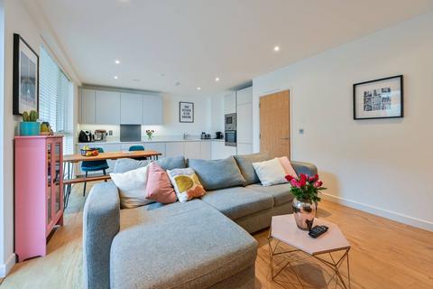 2 bedroom flat for sale, Danson Mews, Elephant and Castle, LONDON, SE17