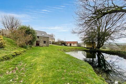 undefined, Llanycefn, Clynderwen