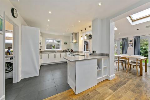 4 bedroom semi-detached house for sale, Priory Close, Hampton