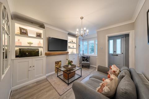 3 bedroom terraced house for sale, Park Walk, Ashtead