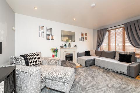 2 bedroom terraced house for sale, Niddrie Marischal Place, Edinburgh EH16