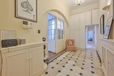 Rutland Gate, Knightsbridge, London, SW7