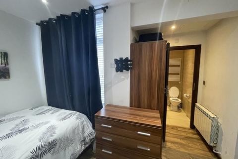 1 bedroom in a house share to rent, Room 6, 51 Broadway, Peterborough, PE1 1SQ