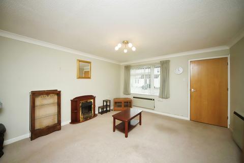 2 bedroom maisonette for sale, Langham Gardens, Taunton