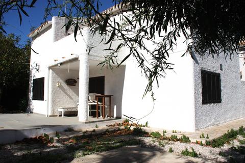 4 bedroom villa, Cabo Roig beachside