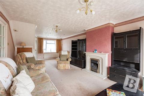 3 bedroom semi-detached house for sale, Chichester Drive, Springfield, Essex, CM1