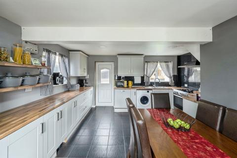 3 bedroom end of terrace house for sale, Searby Road, SCUNTHORPE