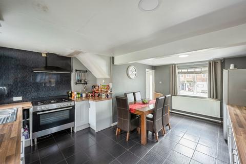 3 bedroom end of terrace house for sale, Searby Road, SCUNTHORPE