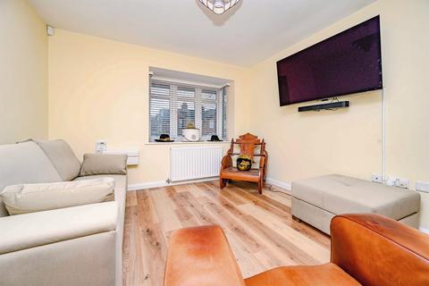 3 bedroom end of terrace house for sale, Ashley Road, St. Albans