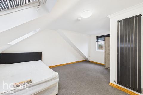7 bedroom semi-detached house for sale, Shepiston Lane, Hayes
