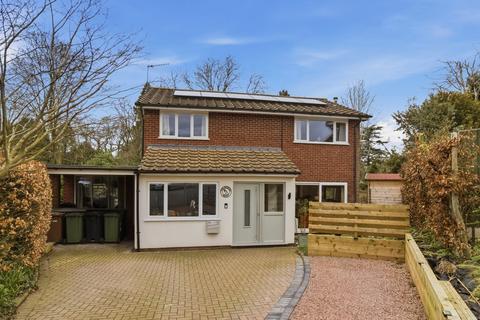 undefined, Manor Close, Droitwich WR9