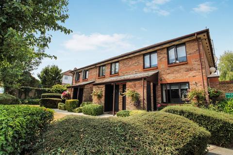 Maple Gate, Essex IG10