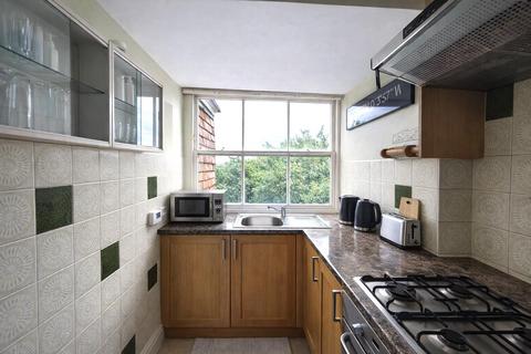 1 bedroom flat to rent, Lyndhurst Gardens, Belsize Park, NW3