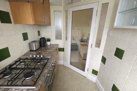 1 bedroom flat to rent, Lyndhurst Gardens, Belsize Park, NW3