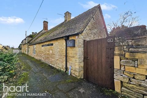 undefined, The Street, Latton