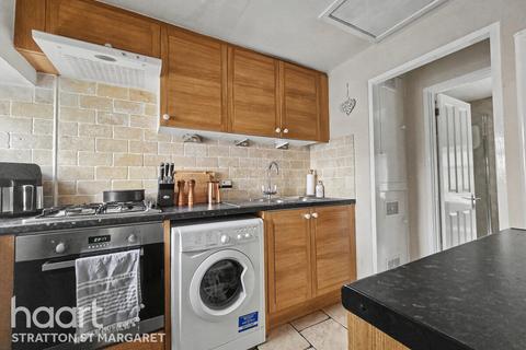 undefined, The Street, Latton