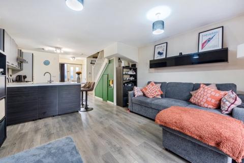 2 bedroom end of terrace house for sale, Admiral Way, Hyde, SK14