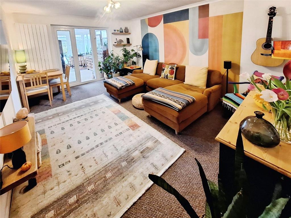 Lounge/Diner Two