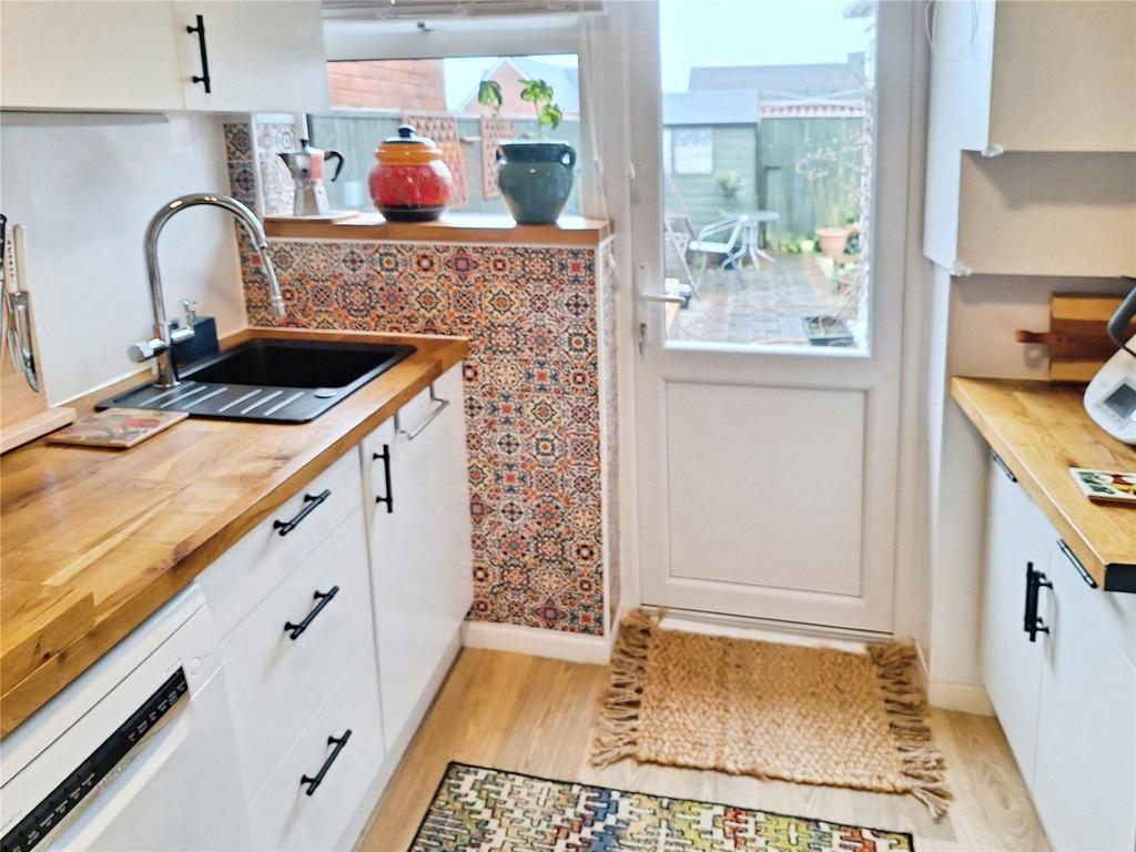 Kitchen Pic Three