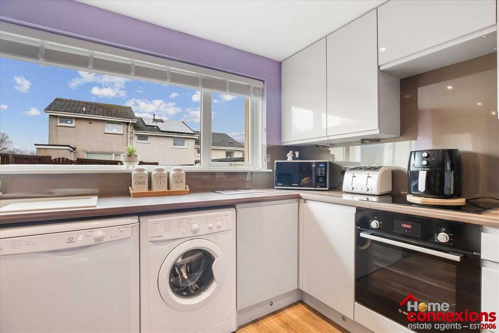 Kitchen Dining (2)