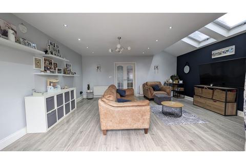 undefined, Kings Road, Aldershot, GU11