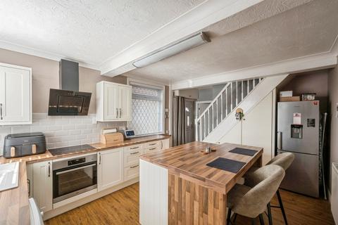 2 bedroom semi-detached house for sale, Comforts Avenue, SCUNTHORPE