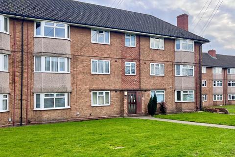 3 bedroom apartment to rent, Central Drive, Bilston