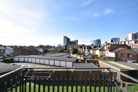 undefined, Glenhurst Road, Brentford